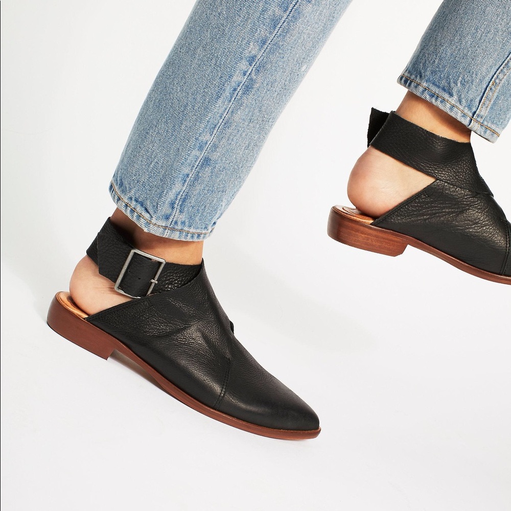 Free people Bryce wrap flats